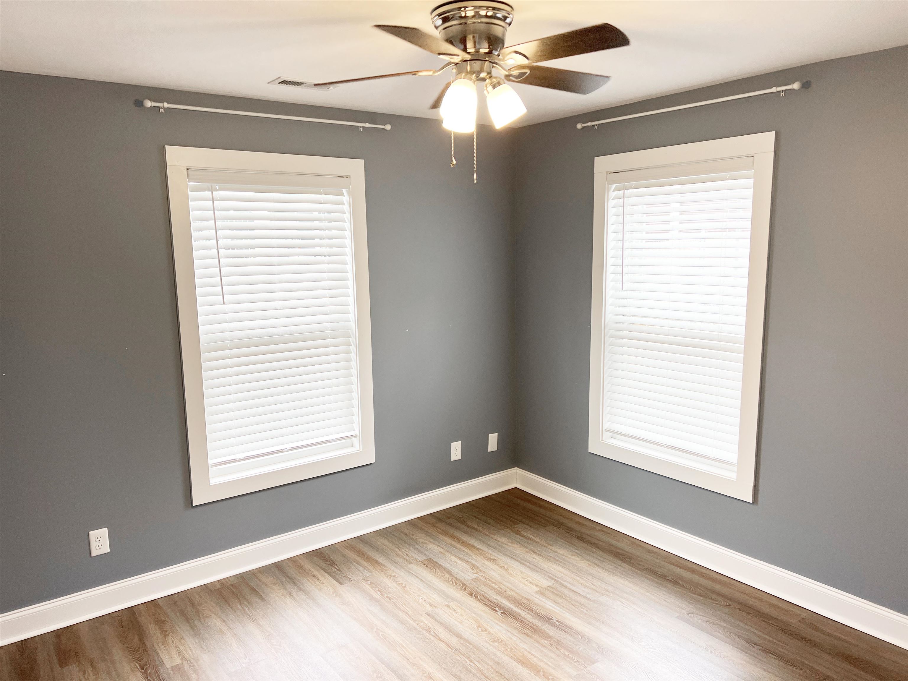 528 South Shamrock Avenue Landrum, SC 29356 - Photo 12 of 16