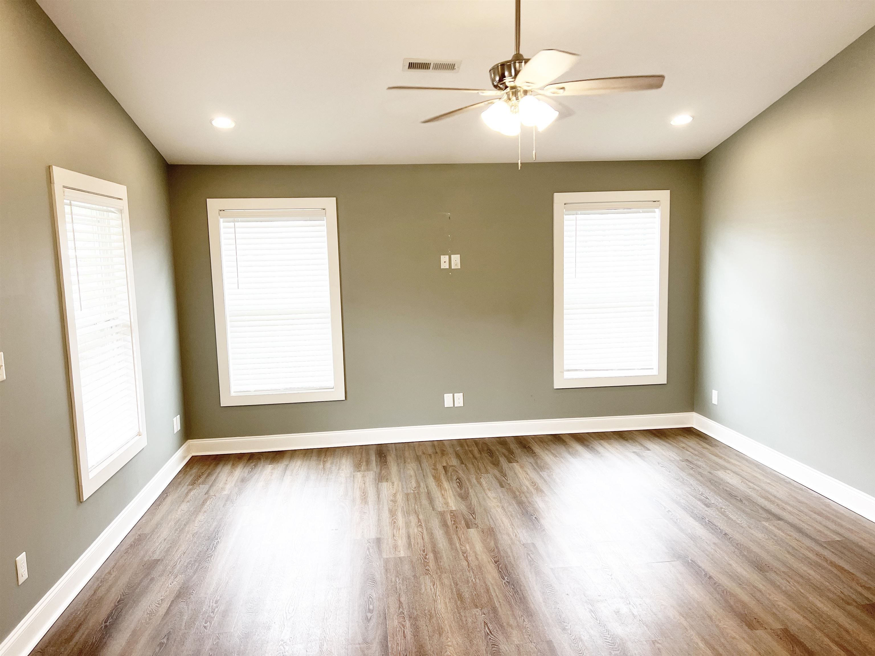 528 South Shamrock Avenue Landrum, SC 29356 - Photo 8 of 16