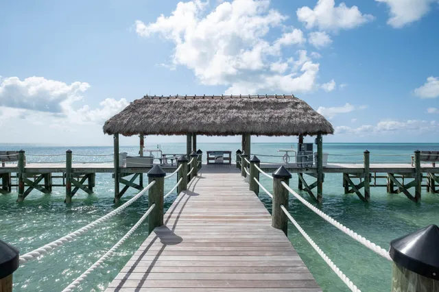 $999,000 | 83201 Old Highway, Unit 409, Islamorada, FL 33036