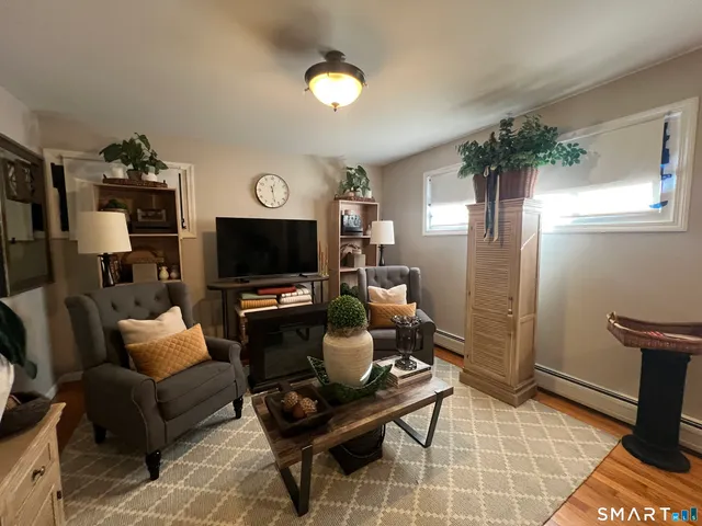 $539,900 | 1 Dean Drive, Wallingford, CT 06492