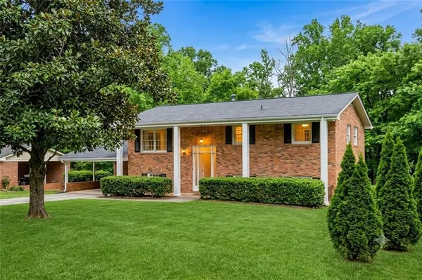 $2,700 | 3182 Cherry Valley Drive Southeast, Atlanta, GA 30316