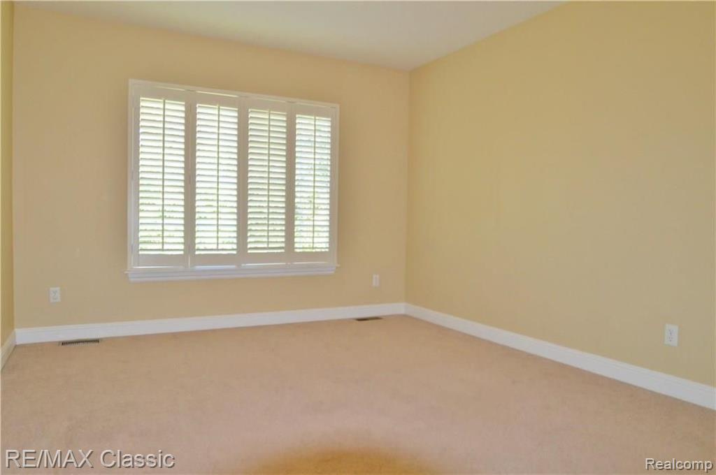 41472 Glade Road Canton, MI 48187 - Photo 21 of 44