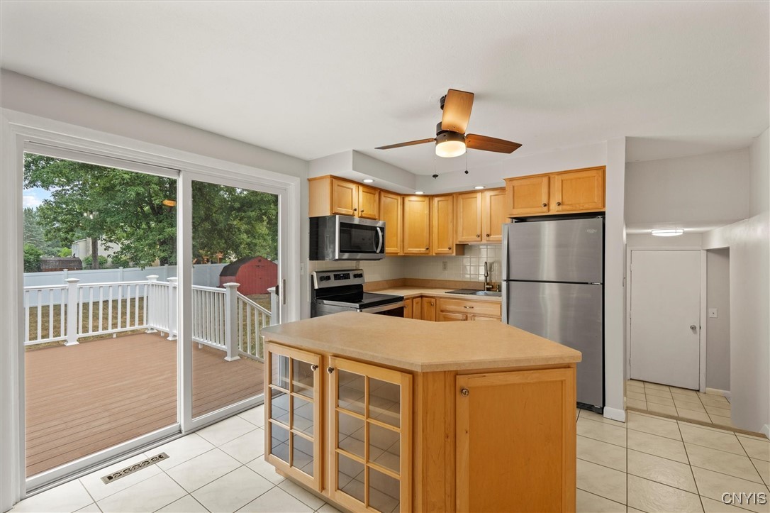 211 Windebank Lane Manlius, NY 13116 - Photo 10 of 42