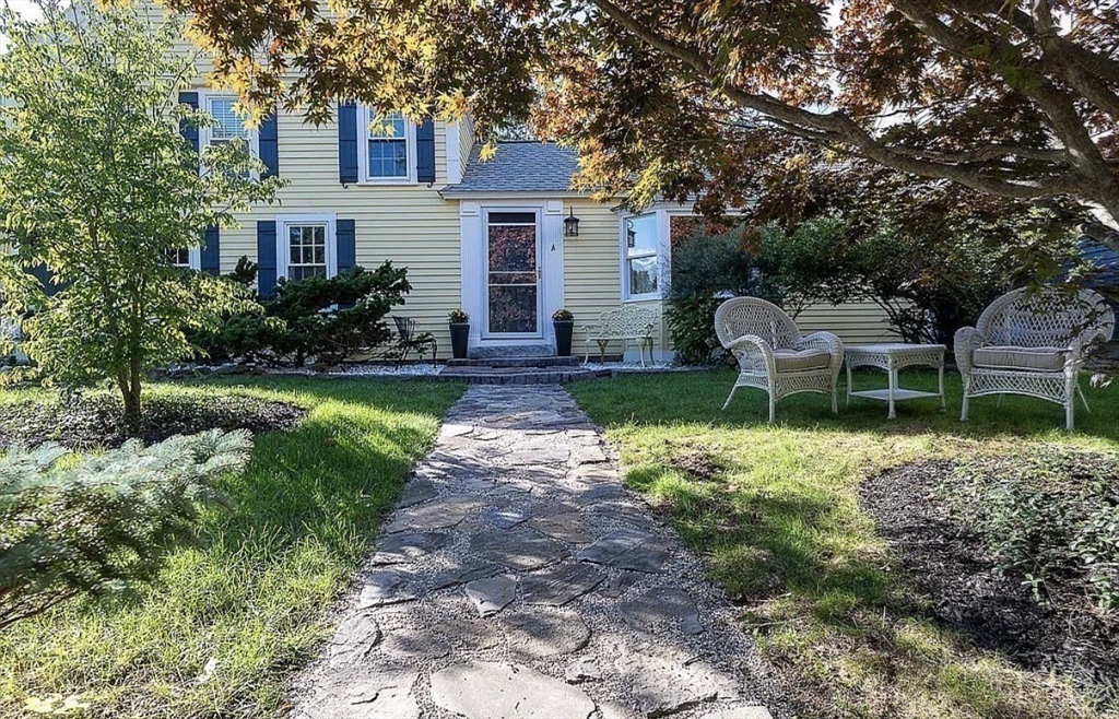 10 Bulkeley Road Littleton, MA 01460 - Photo 12 of 20