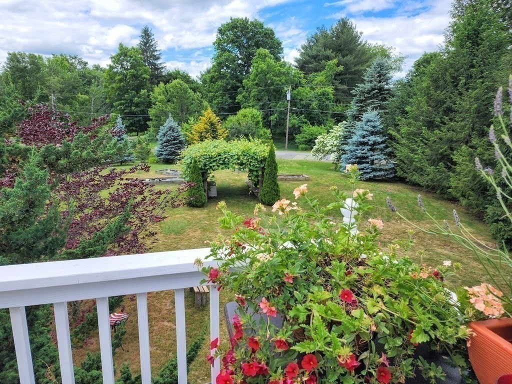 10 Bulkeley Road Littleton, MA 01460 - Photo 17 of 20