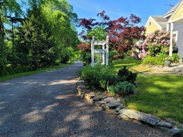 10 Bulkeley Road Littleton, MA 01460 - Photo 6 of 20
