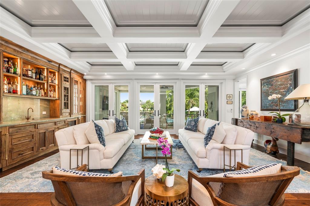 501 Harbor Point Road Longboat Key, FL 34228 - Photo 4 of 78 Gallery Image 4
