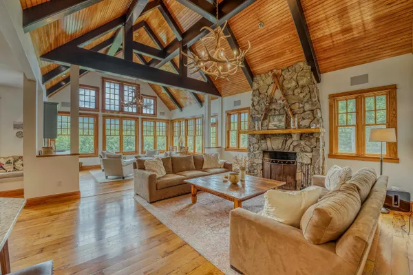 $2,290,000 | 185 Notchway Drive, Franconia, NH 03580