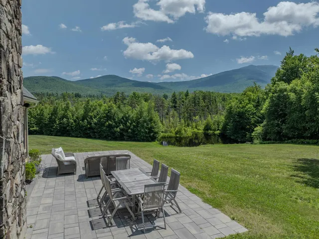 $2,290,000 | 185 Notchway Drive, Franconia, NH 03580