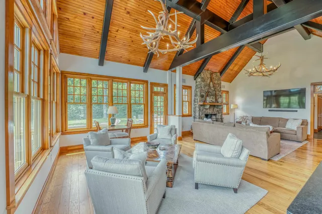 $2,290,000 | 185 Notchway Drive, Franconia, NH 03580