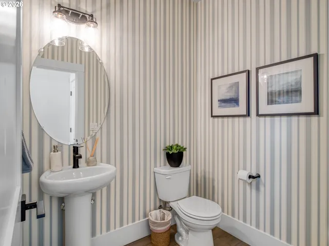 $722,990 | 11750 Southwest 176th Drive, Beaverton, OR 97007