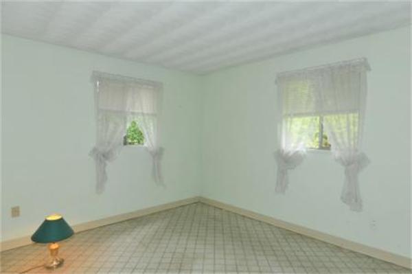 24 Doris Road Framingham, MA 01701 - Photo 6 of 7