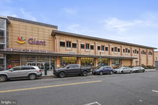 $425,000 | 1390 Kenyon Street Northwest, Unit 416, Washington, DC 20010