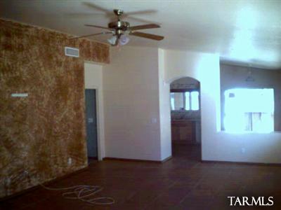 7355 East Cross Ridge Place Tucson, AZ 85710 - Photo 2 of 4