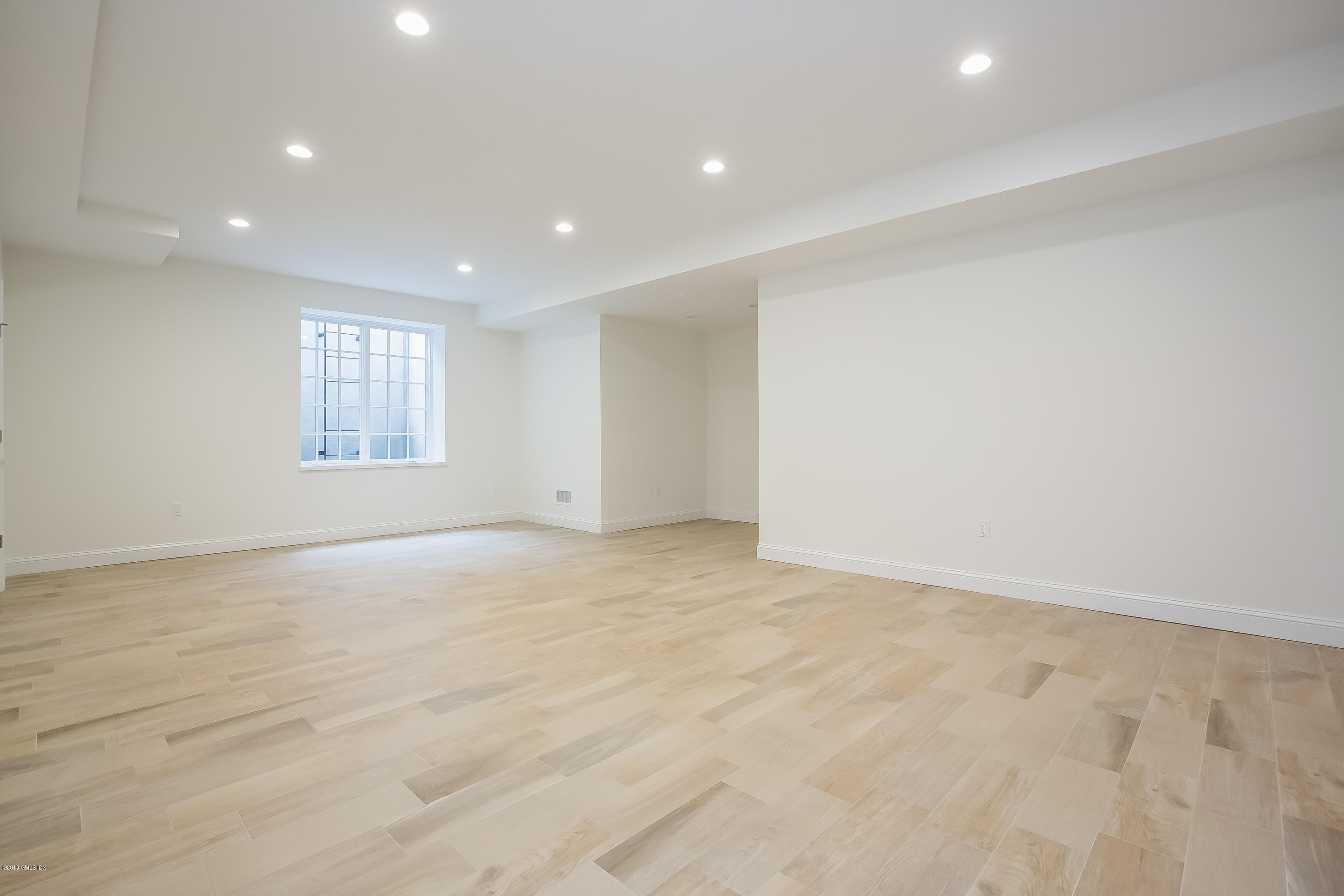 14 Palmer Terrace Riverside, CT 06878 - Photo 29 of 33 a view of an empty room with a window