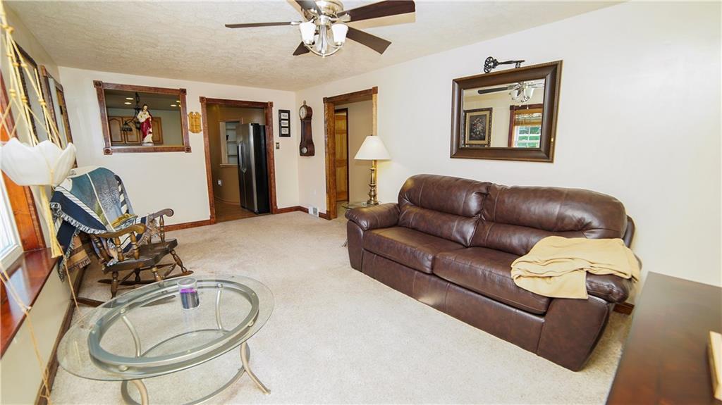 305 Valley Drive Rochester, PA 15074 - Photo 4 of 16