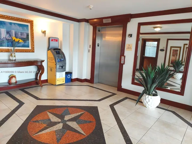 a view of utility room