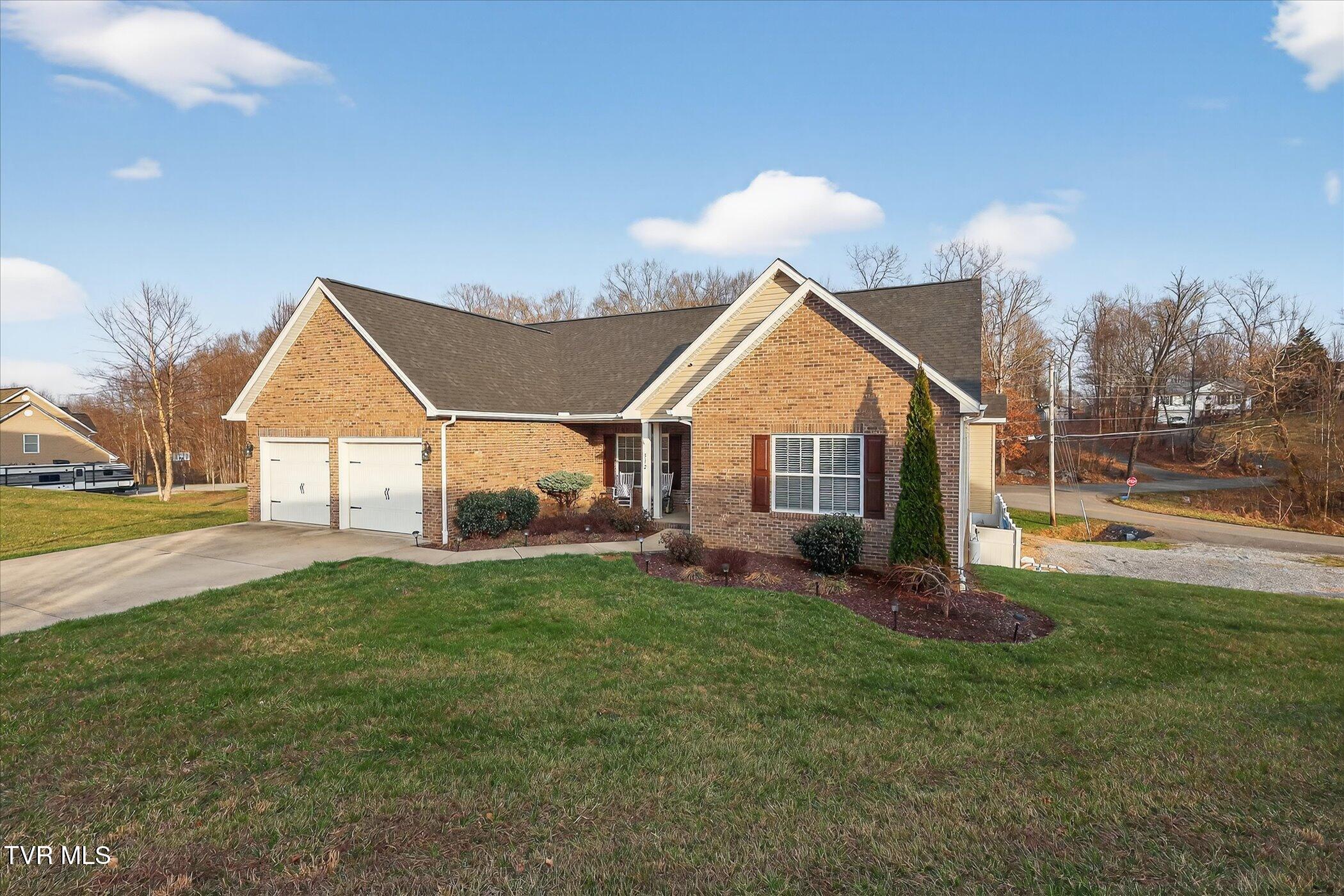 512 Cameron Court Jonesborough, TN 37659 - Photo 3 of 48 04-512-Cameron-Ct-Jonesborough-TN-37659-