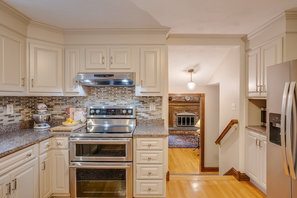 106 Wildwood Road Andover, MA 01810 - Photo 15 of 42