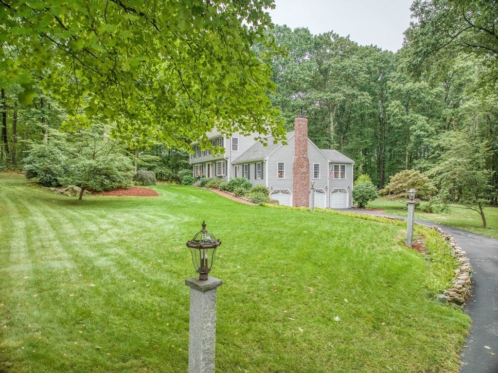 106 Wildwood Road Andover, MA 01810 - Photo 3 of 42