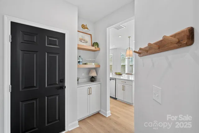 $715,000 | 2253 Masons Bend Drive, Fort Mill, SC 29708