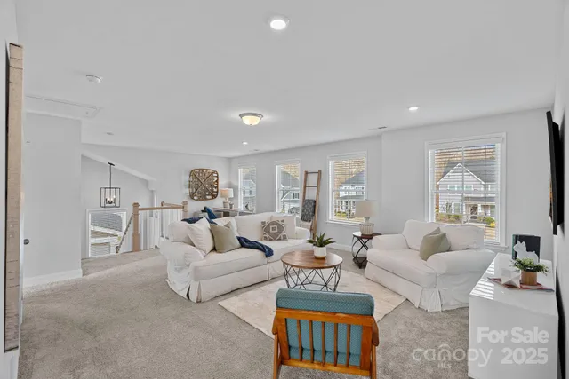 $715,000 | 2253 Masons Bend Drive, Fort Mill, SC 29708