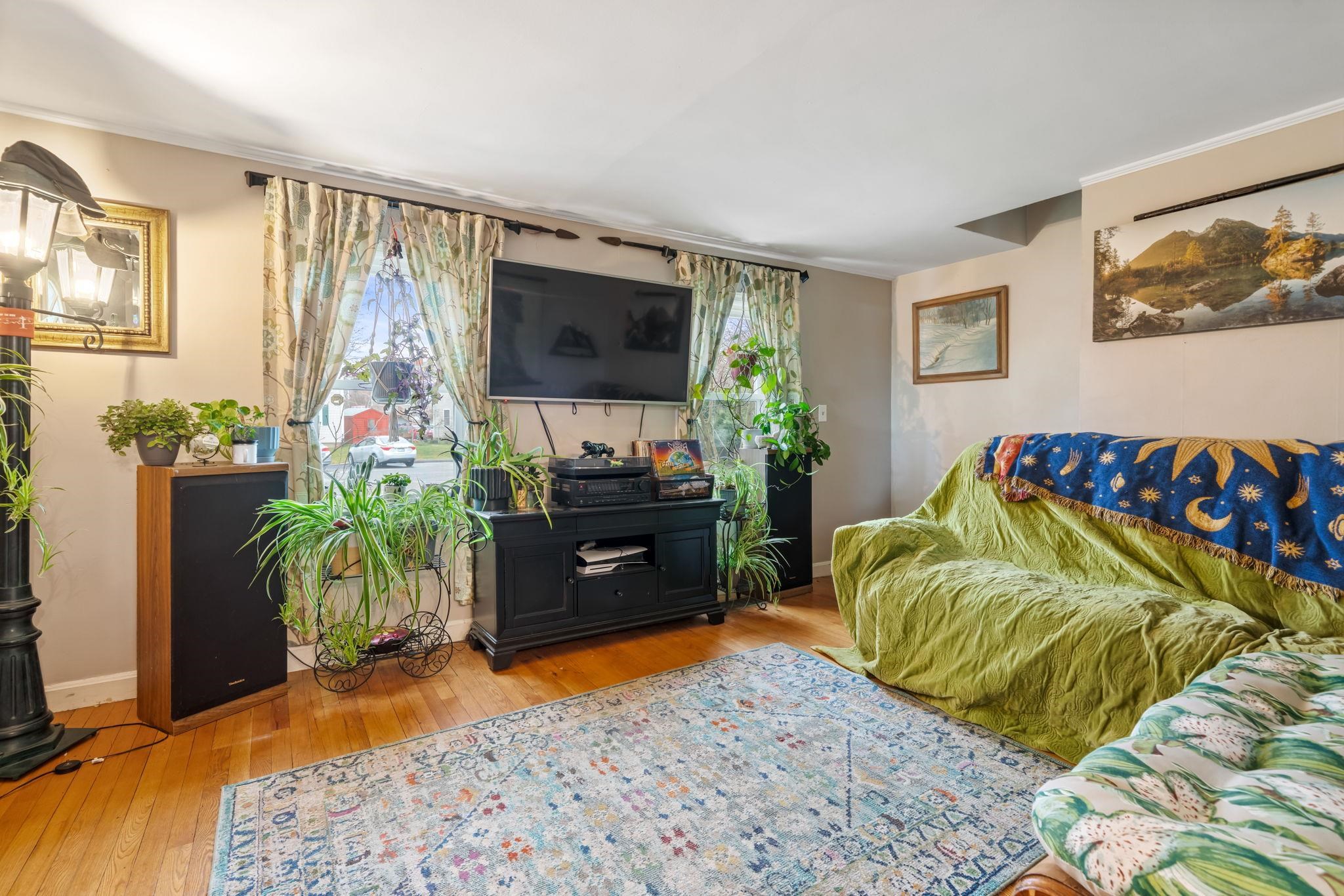 88 Harold Street Manchester, NH 03104 - Photo 13 of 28