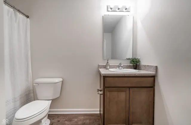 $250,000 | 10803 Penwell Way, Indianapolis, IN 46235