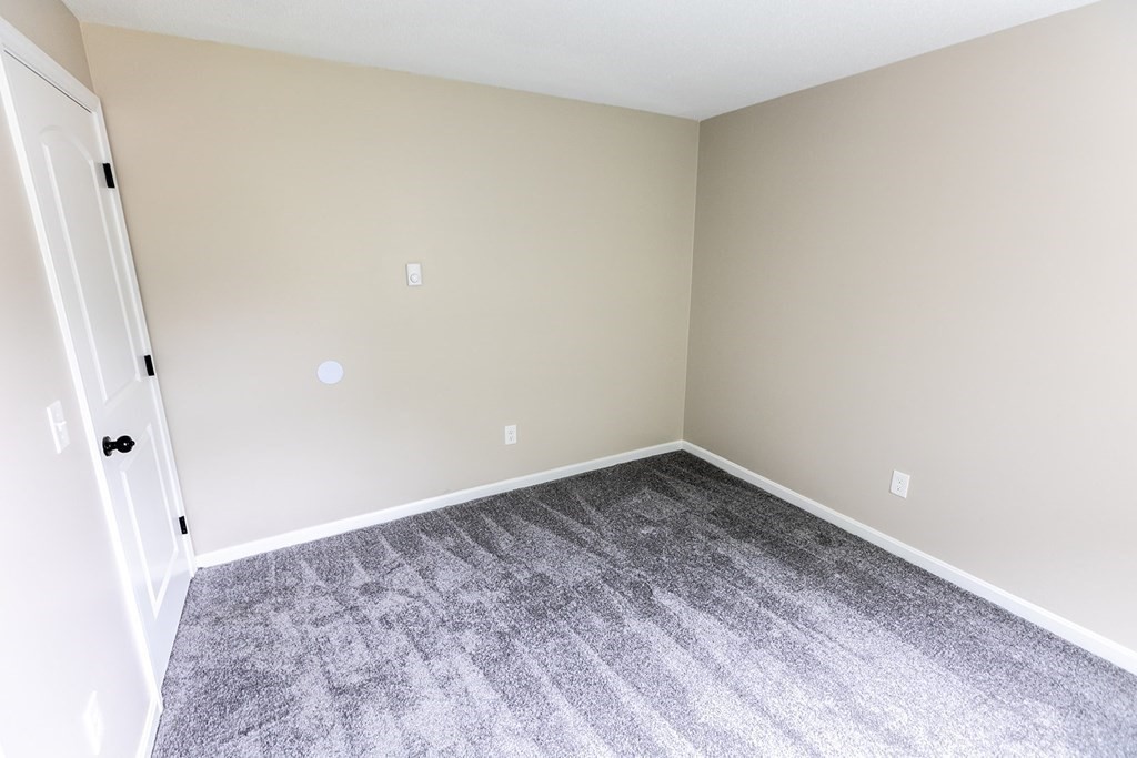 138 Denver Street Springfield, MA 01109 - Photo 13 of 23 Gallery Image 13