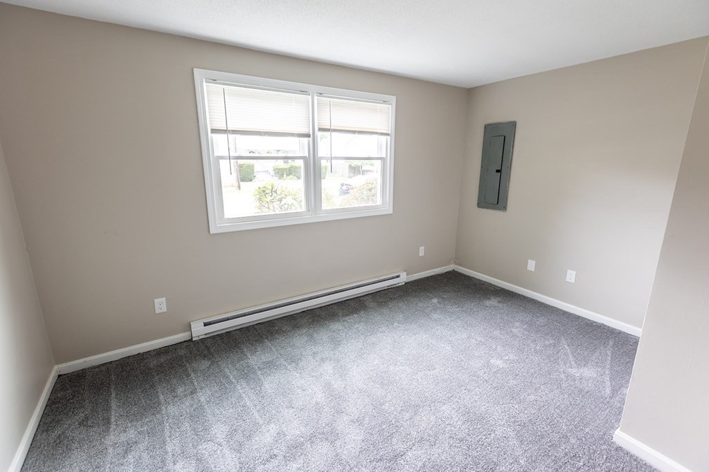 138 Denver Street Springfield, MA 01109 - Photo 15 of 23 Gallery Image 15