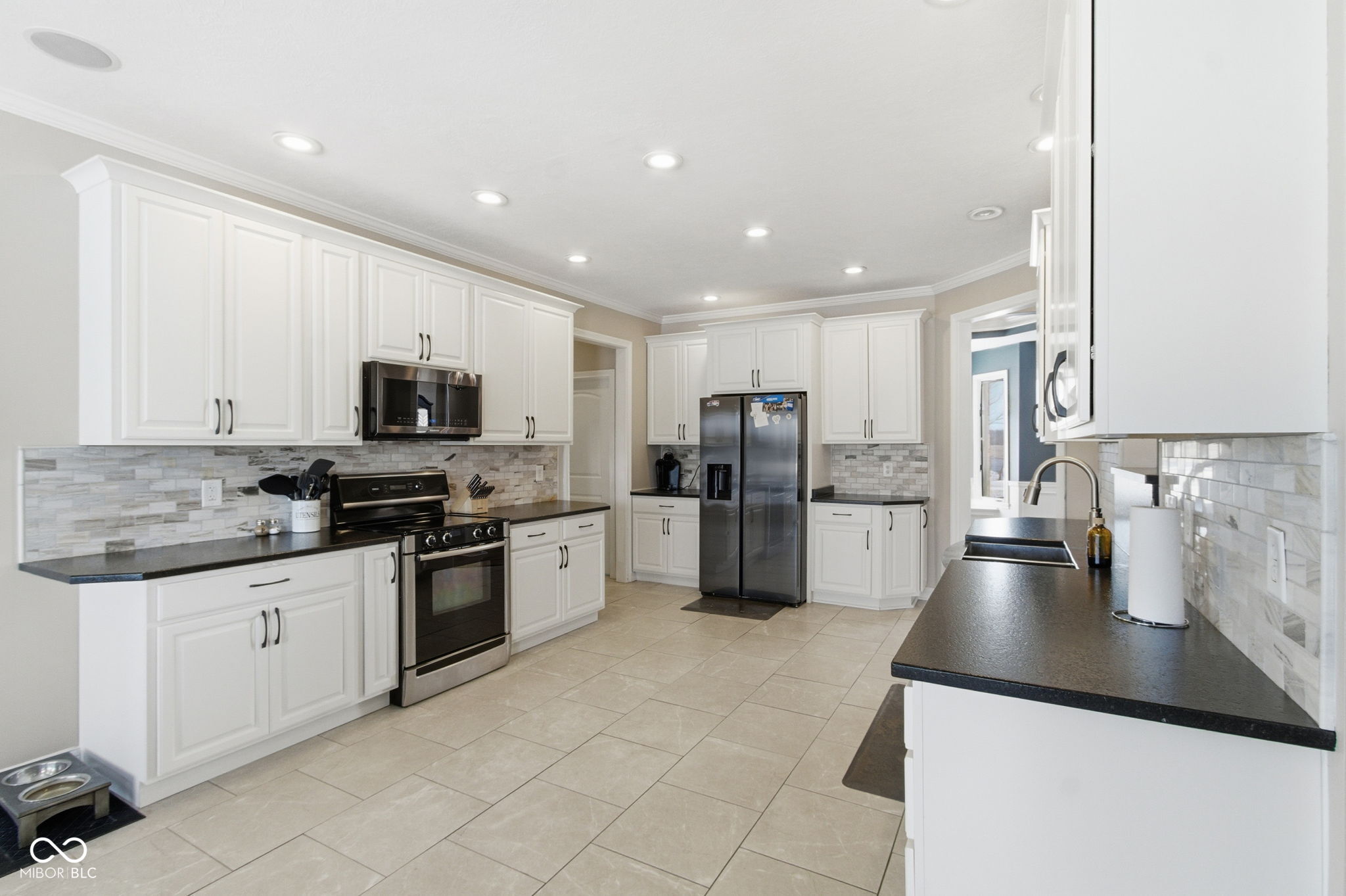 22630 Lamong Road Sheridan, IN 46069 - Photo 14 of 73