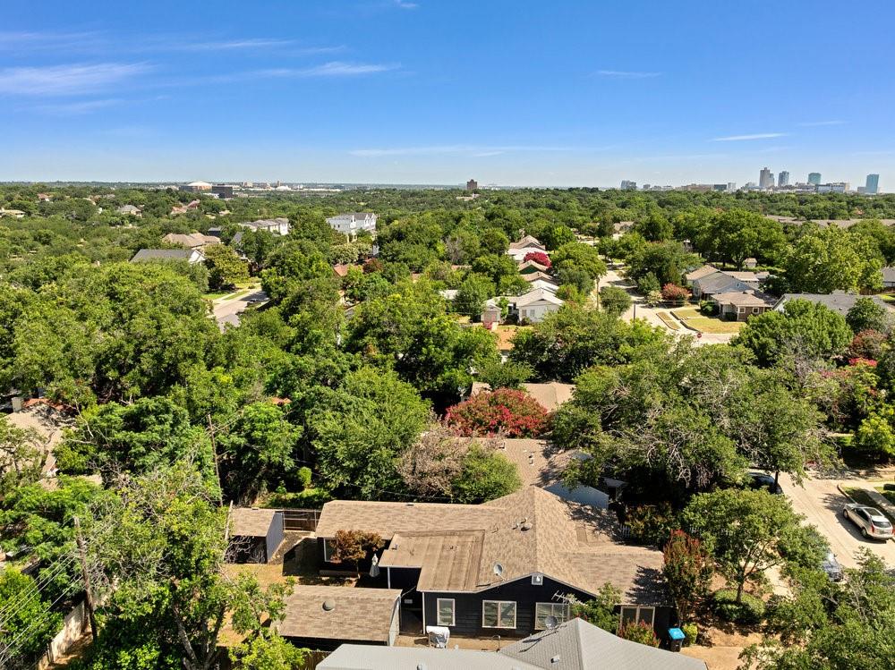 2716 Wayside Avenue Fort Worth, TX 76110 - Photo 29 of 34 an aerial view of multiple house