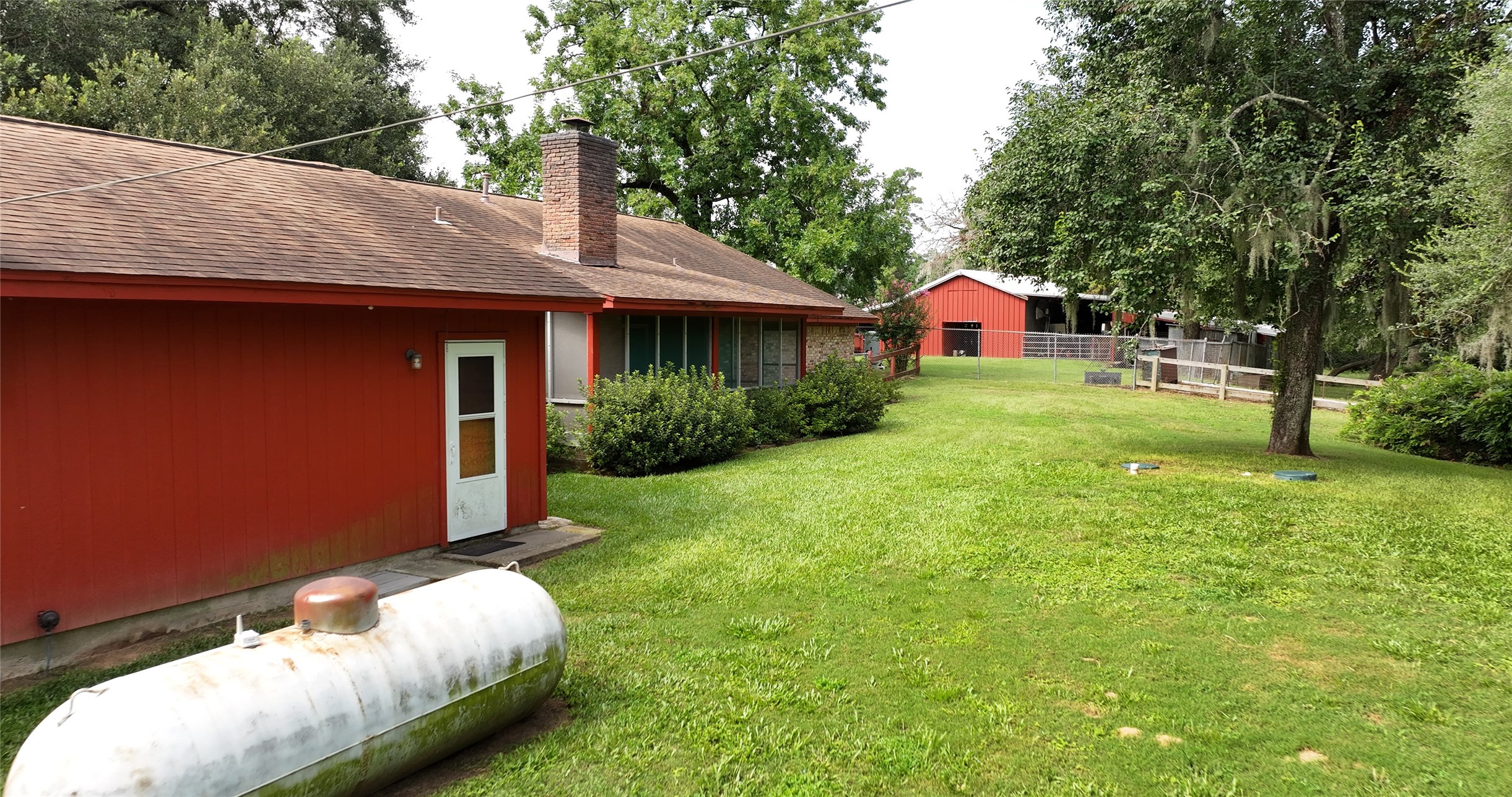 25429 Hardin Store Road Pinehurst, TX 77362 - Photo 7 of 38