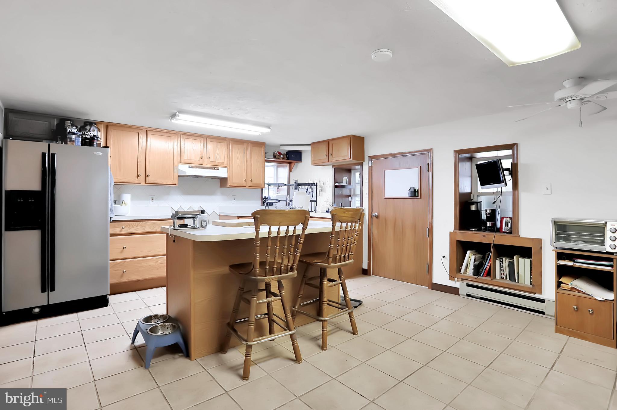 8802 Mapleville Road Mount Airy, MD 21771 - Photo 5 of 31 Kitchen