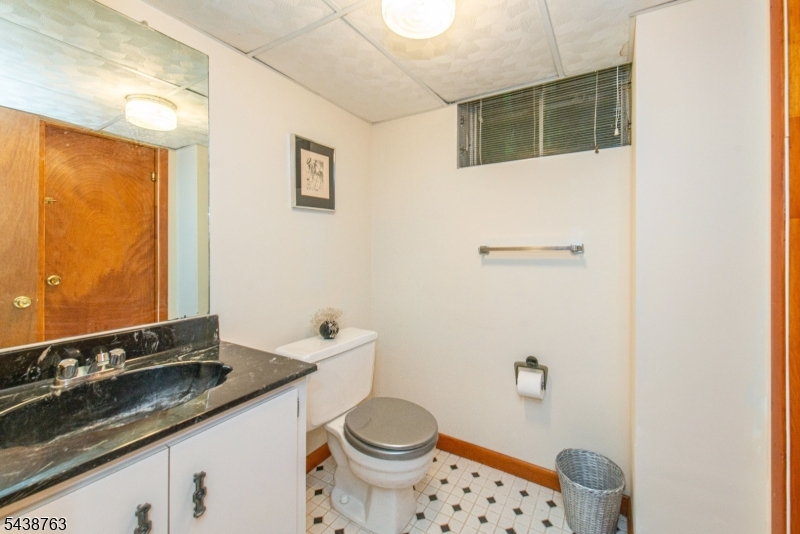 9 Puddingstone Way Florham Park, NJ 07932 - Photo 27 of 42