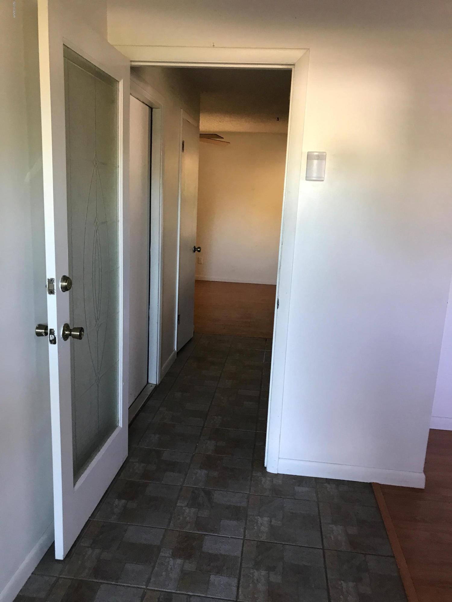 1113 Morgan Road Port Orange, FL 32129 - Photo 3 of 26 Hall entry