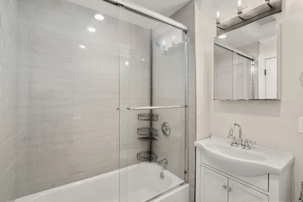 $2,700 | 39 West Walnut Street, Unit 1, Boston, MA 02119
