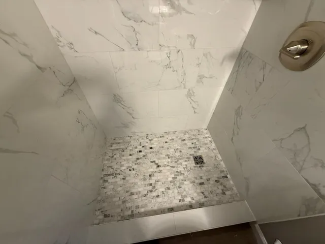 $238,499 | 1620 East Randall Avenue, Appleton, WI 54911