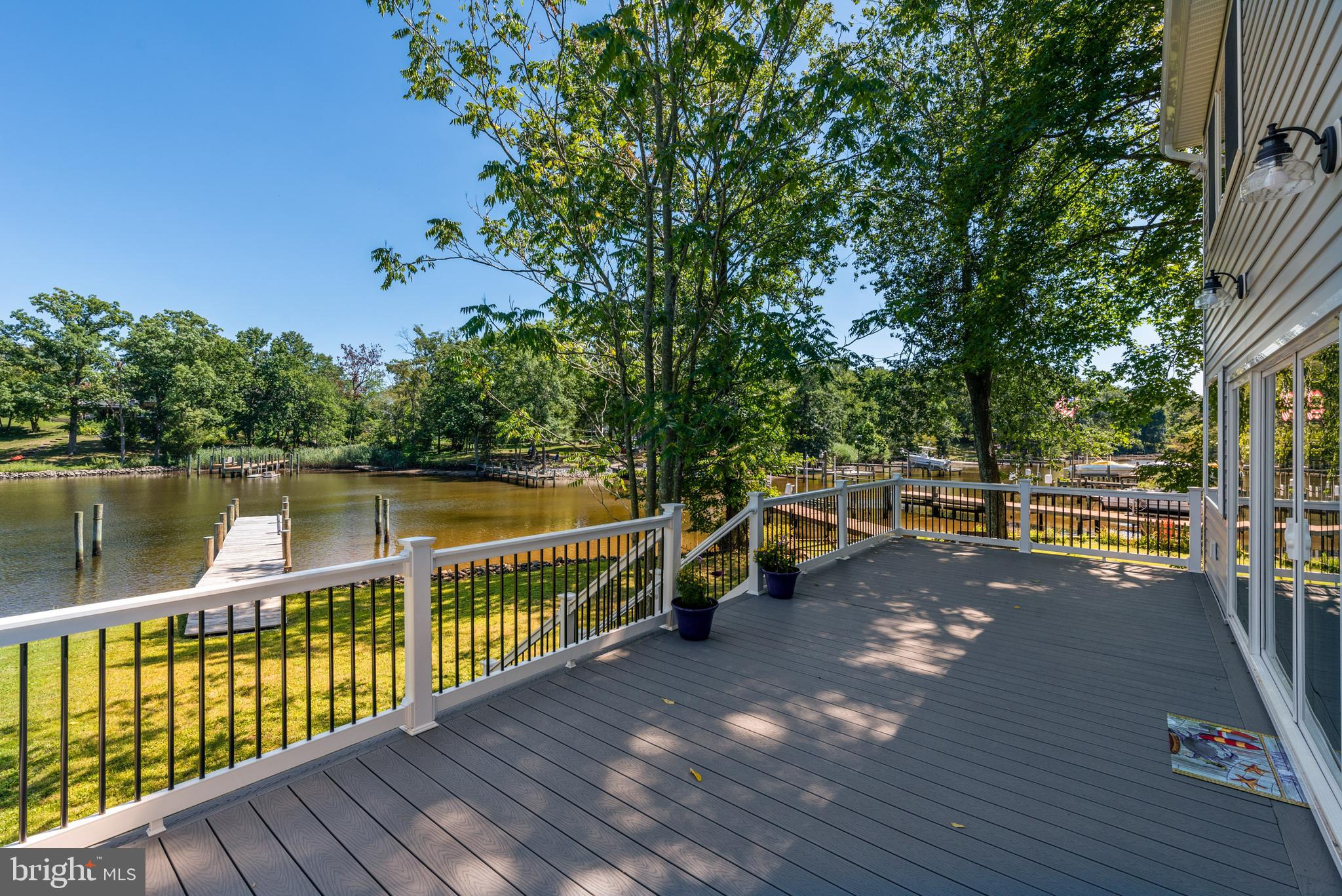 779 Powhatan Beach Road Pasadena, MD 21122 - Photo 4 of 50 Gallery Image 4
