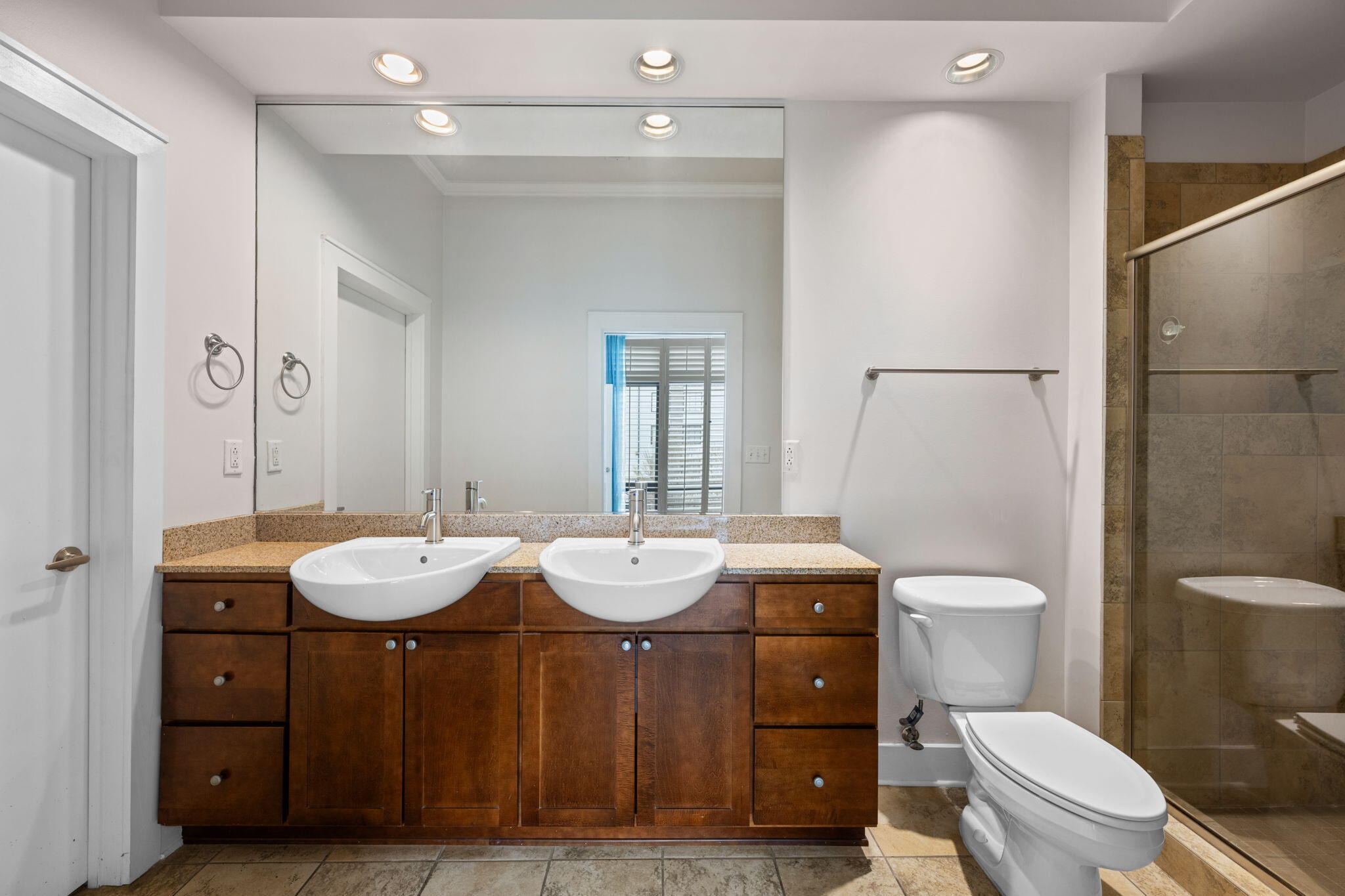 129 Walnut Street, Unit 304 Chattanooga, TN 37403 - Photo 16 of 40 10-web-or-mls-DSC_0196