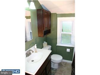 1517 Norman Road Havertown, PA 19083 - Photo 9 of 11 Bathroom