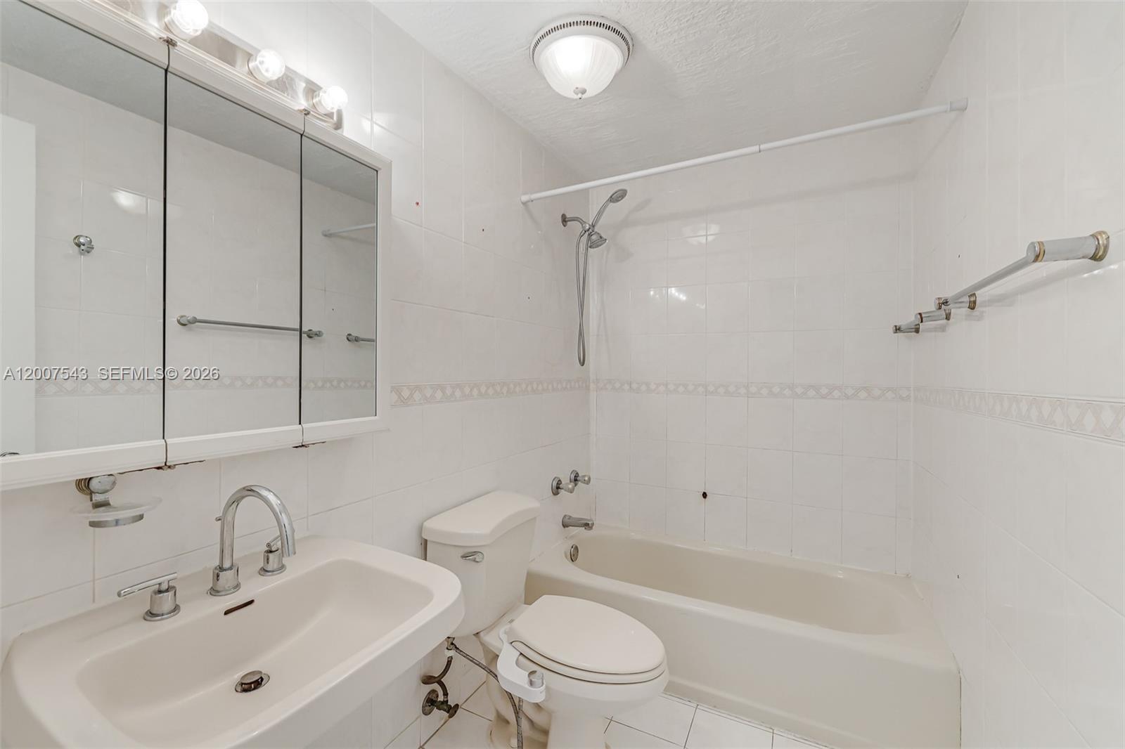 9610 Southwest 16th Street Miami, FL 33165 - Photo 17 of 41