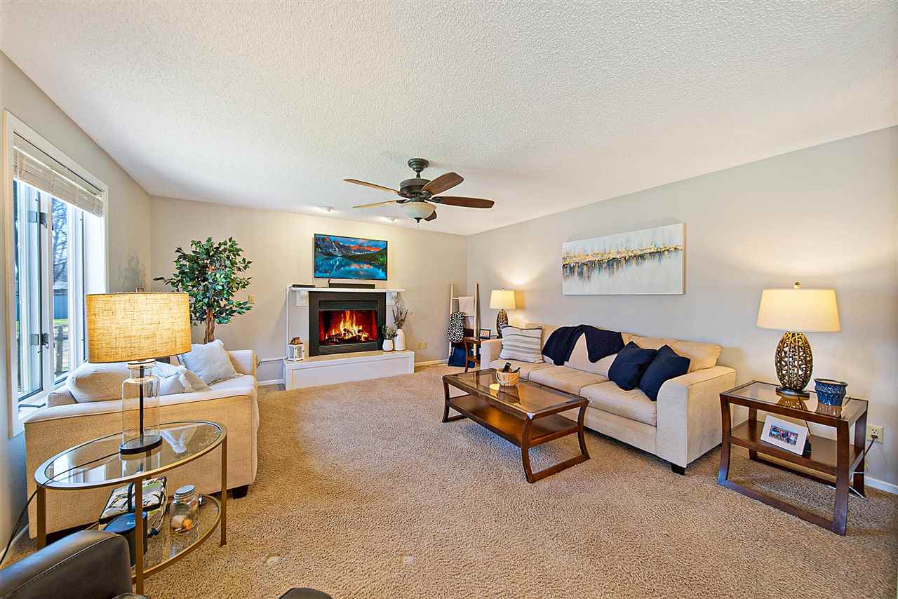 609 Holiday Road Coralville, IA 52241 - Photo 10 of 35 Gallery Image 10