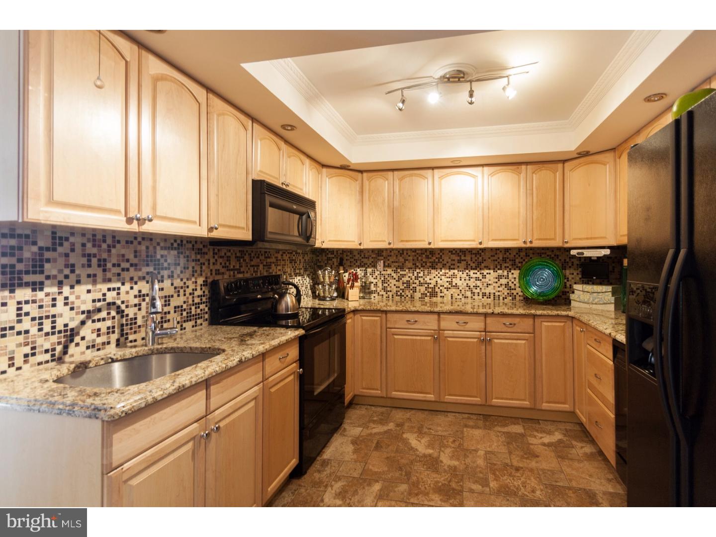 205 Waltham Road Fairless Hills, PA 19030 - Photo 15 of 25 Kitchen