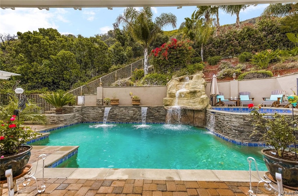 Welcome to your very own Private Paradise !!!