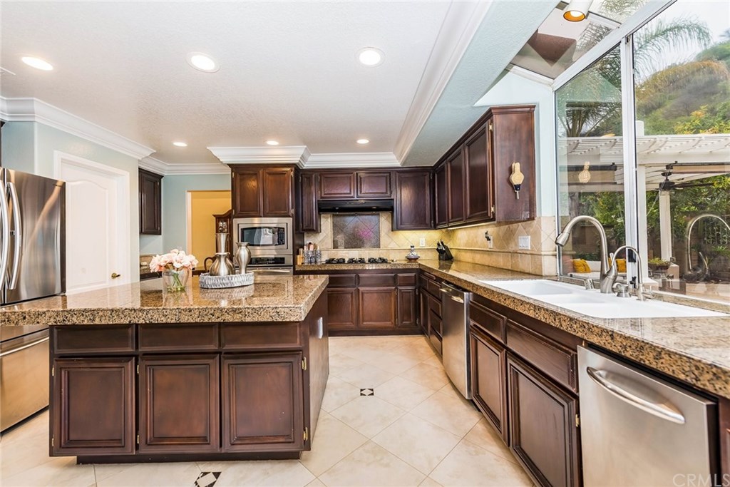 4224 San Ramon Drive Corona, CA 92882 - Photo 24 of 43