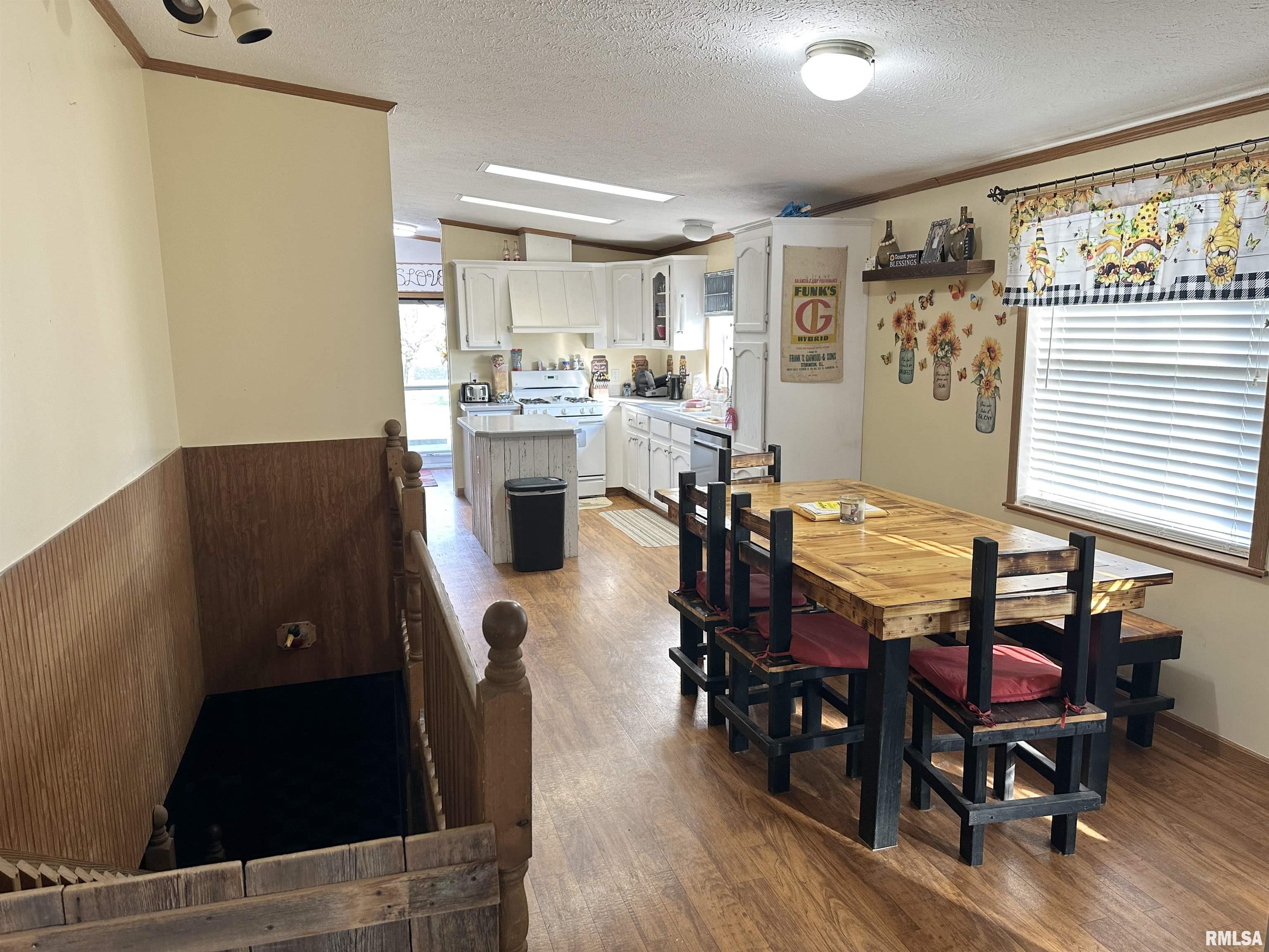 1219 Buchanan Road Iuka, IL 62849 - Photo 13 of 74