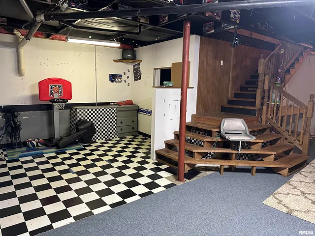 $198,000 | 1219 Buchanan Road, Iuka, IL 62849