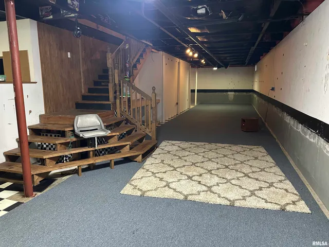 $198,000 | 1219 Buchanan Road, Iuka, IL 62849