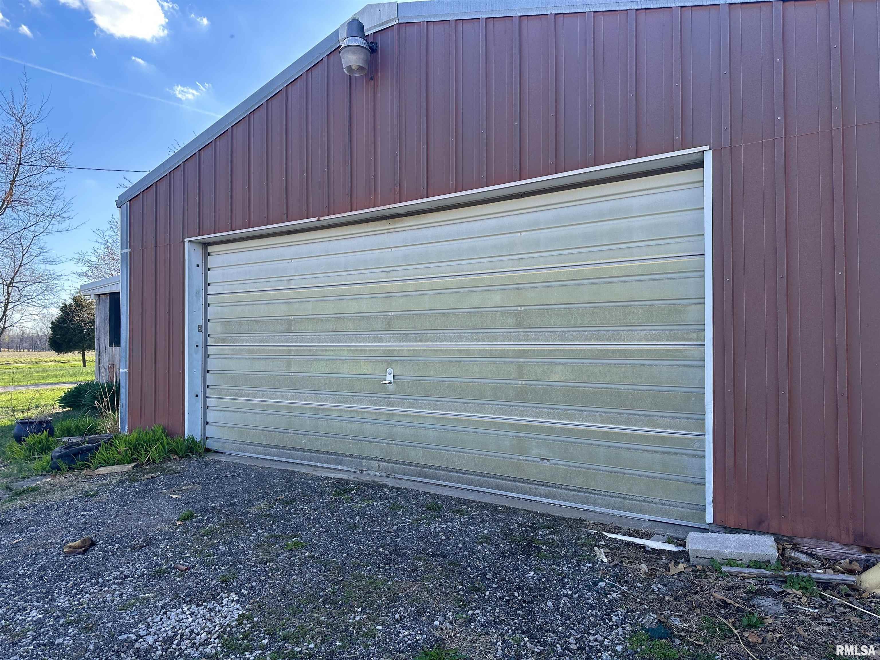 1219 Buchanan Road Iuka, IL 62849 - Photo 54 of 74